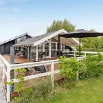 Дом отдыха Flicka - 275m From The Sea By Interhome